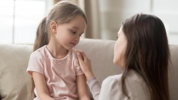 5 Kebiasaan Orang Tua Ini Bikin Anak Cemas, Ternyata Tak Disadari