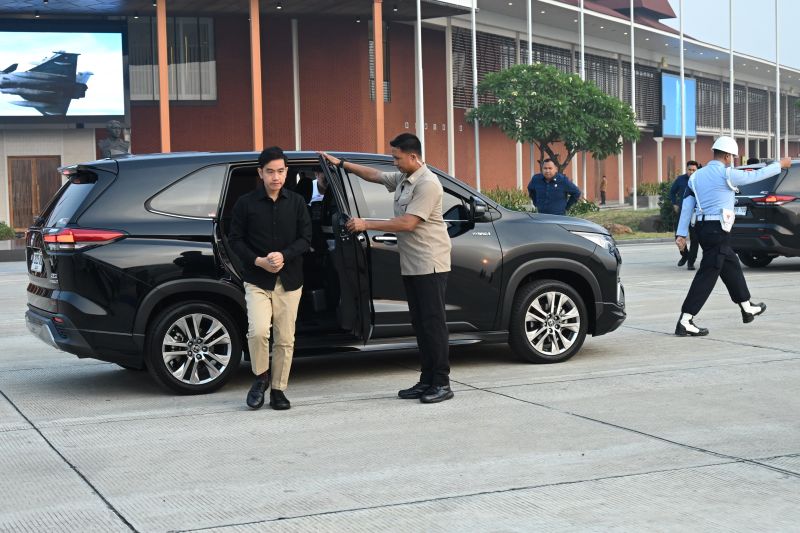 Gibran ke Batang: Wapres Pastikan Penanganan Korban Dugaan Keracunan