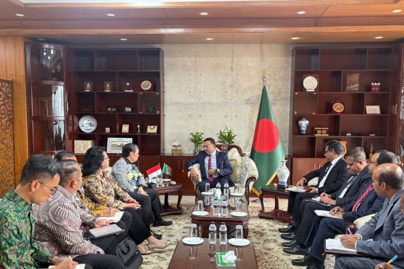 Analisis: Wamenlu Anis Matta Perkuat Kemitraan Indonesia-Bangladesh
