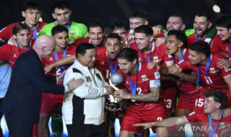 Prabowo Teri Angin Semangat Timnas Indonesia Juara AFF 2026