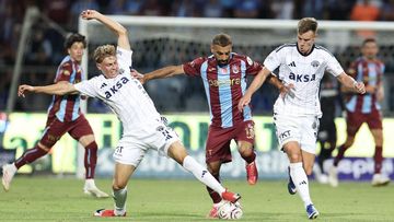 Ngamuk! Hattrick Mohamed Salah Bawa Trabzonspor Bantai Galatasaray 4-0