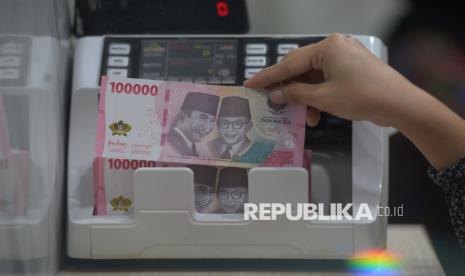 HSBC Proyeksi Rupiah Tembus Rp16.000 per Dolar AS Akhir 2026