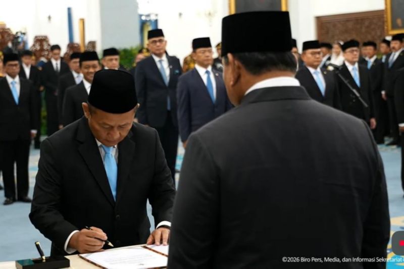 Prabowo Resmi Lantik Sarmuji Jadi Menteri Perindustrian