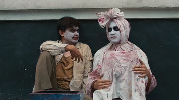Sinopsis Conjurig: Fenomena Healing Jadi Pocong di Alun-alun Bandung